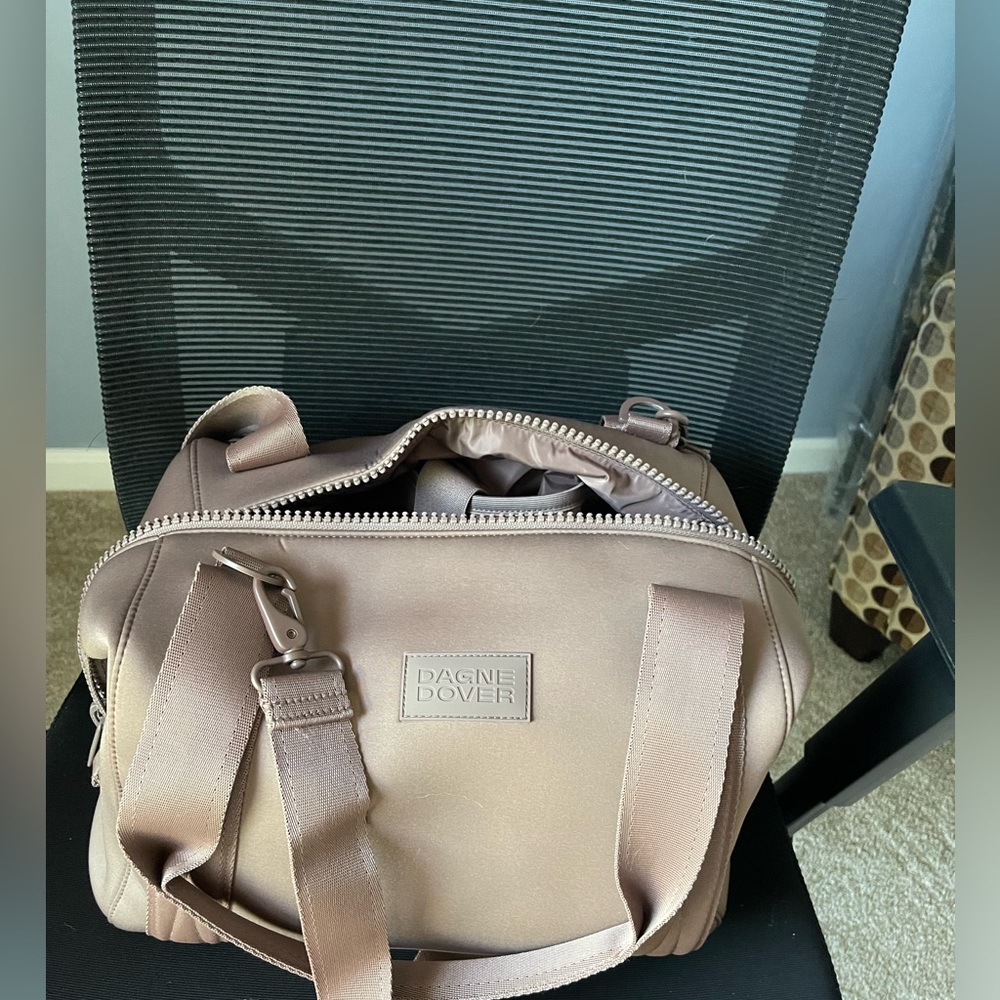 Dagne Dover Landon carryall medium dune